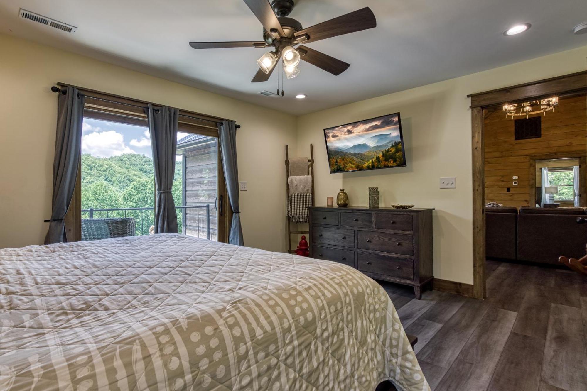 Alpine Splash - Luxury - Private Indoor Pool, Theatergaming, Large Yard, Pond, Basketball Court!!! Sevierville Exteriör bild